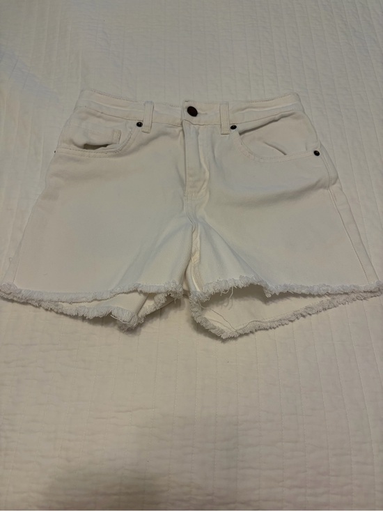 O'Neill Pants - O’Neill White Frayed Hem Women's Denim Shorts